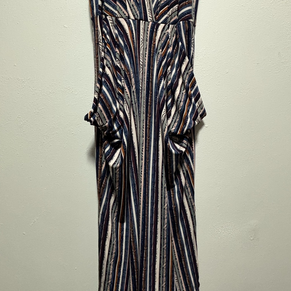 BCBG Generation Dress w Pockets - Picture 2 of 9